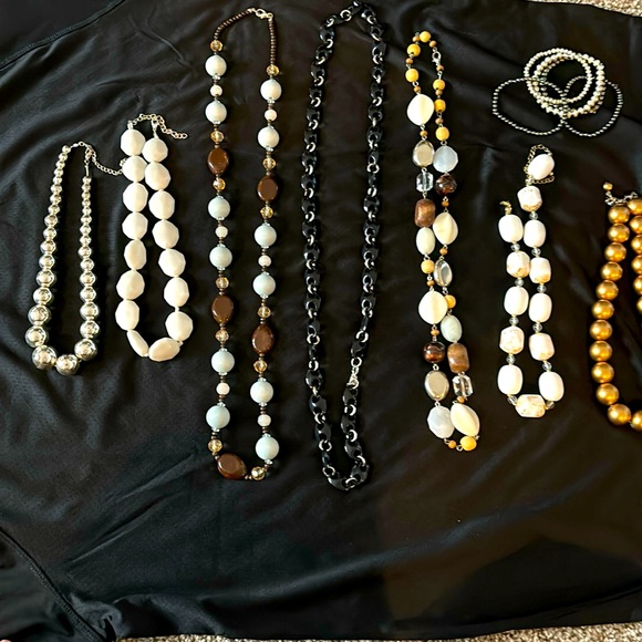 Jewelry - Costume Jewelry Lot of necklaces and Bracelets in EUC
